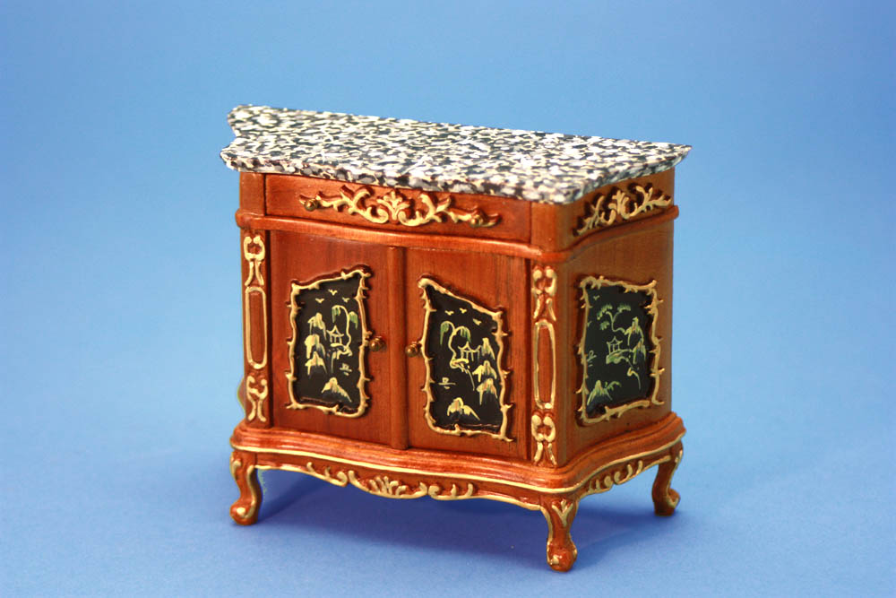 CA118-02 - Commode