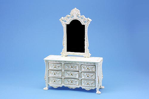 SO088-02 – Versailles Chest-of-Drawers